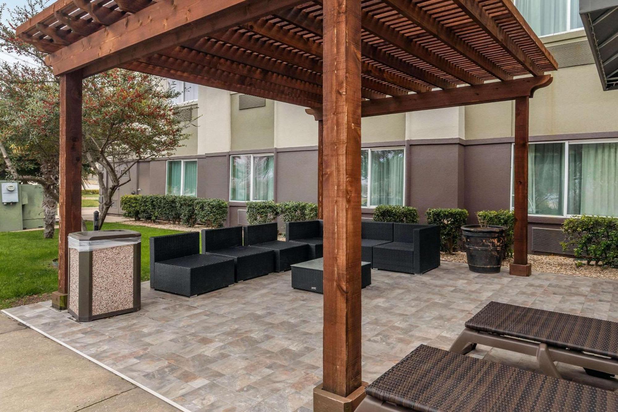Comfort Suites The Colony - Plano West Εξωτερικό φωτογραφία